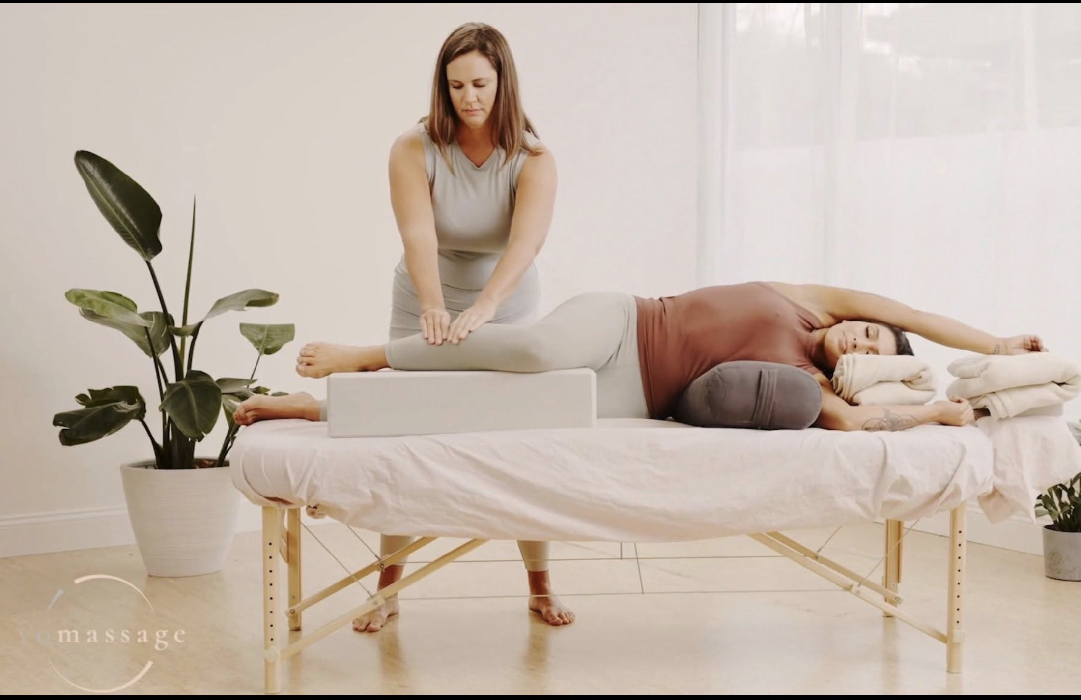 Product image for In Person Table Yomassage® Practitioner  training with JoEllen Goodwin