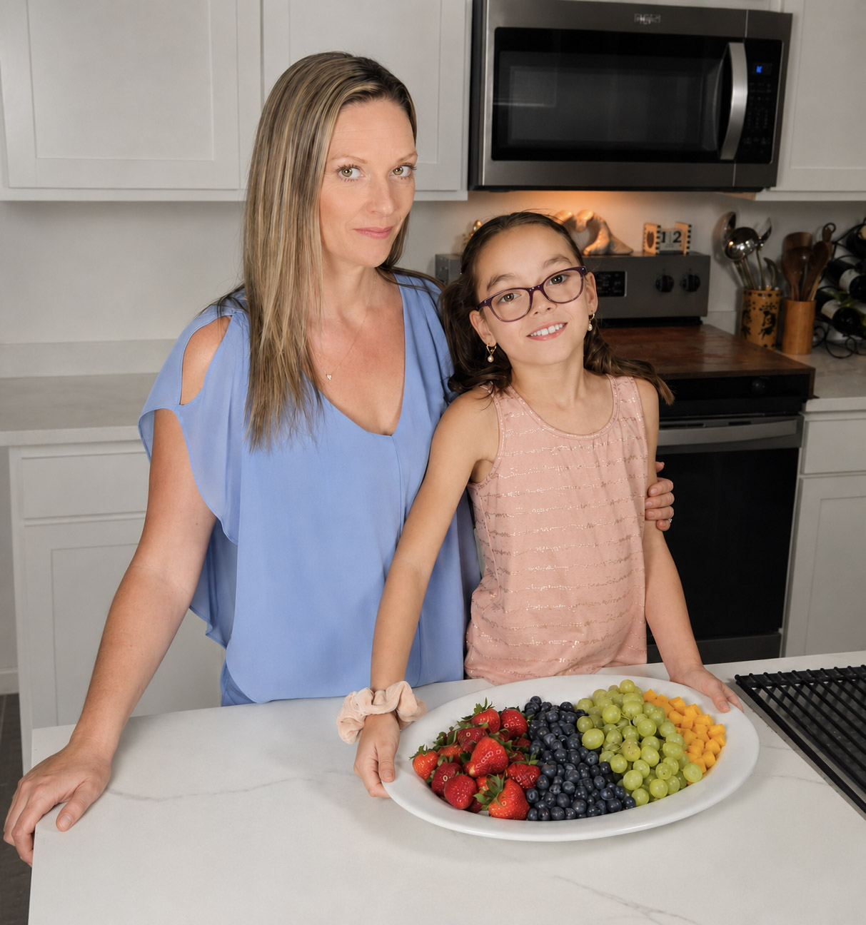 mom and child cooking.