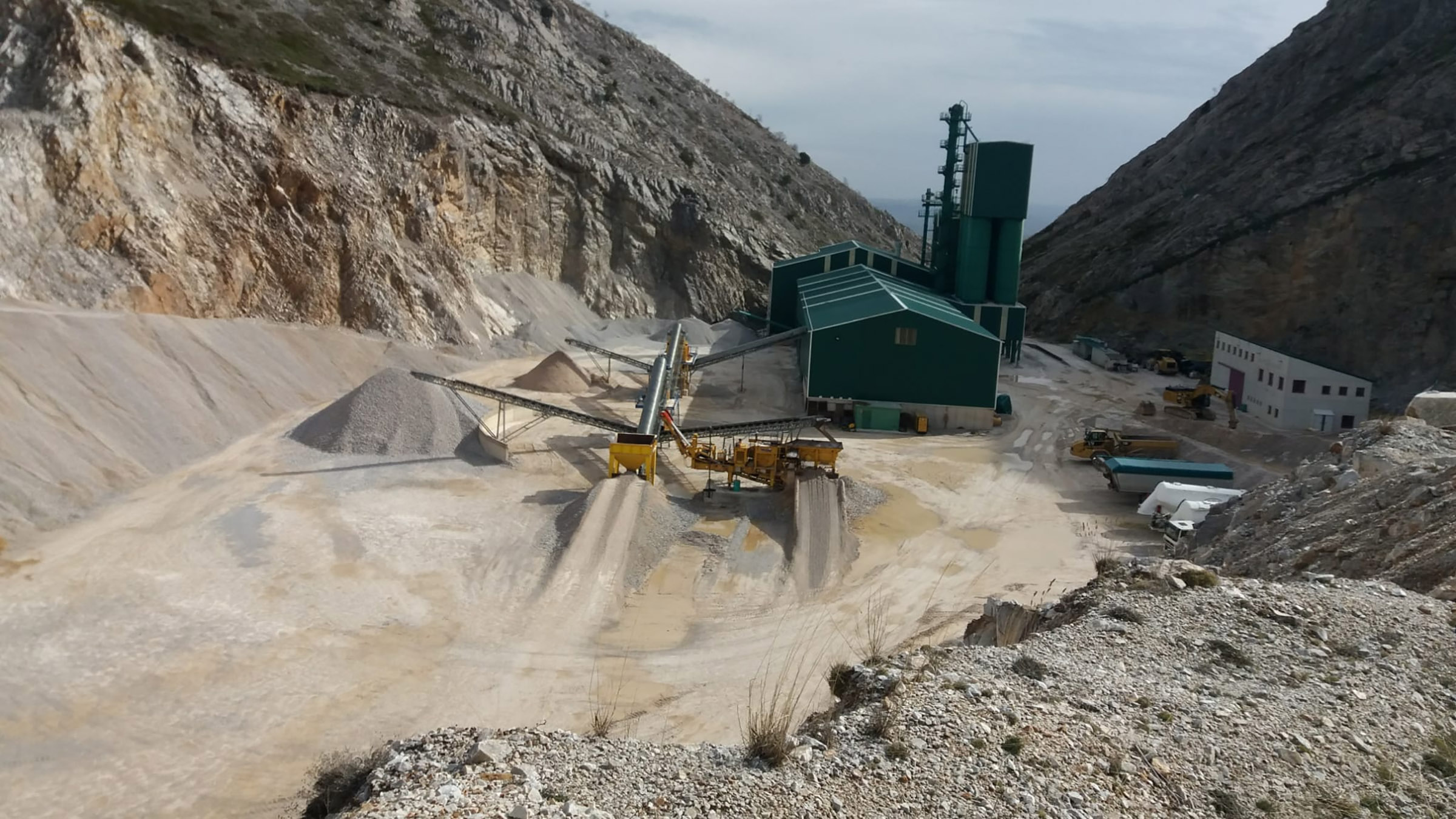 Product image for Raw materials and melting training 11-14 May 2027