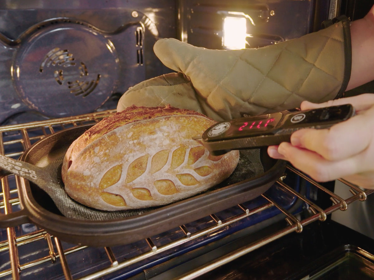 How to bake sourdough bread in a home oven