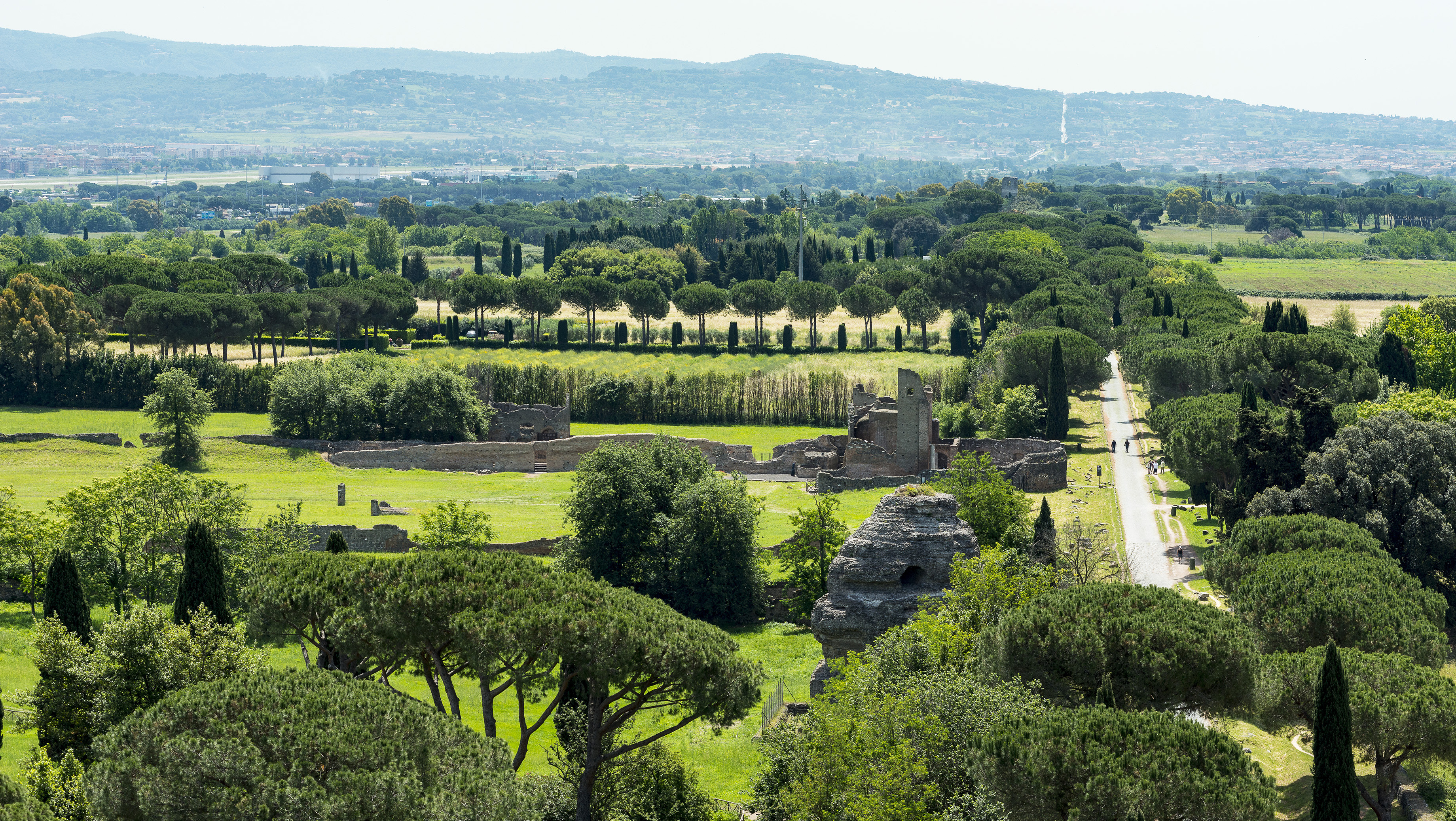 Product image for "The Luxurious Villa Quintili on the Appian Way"