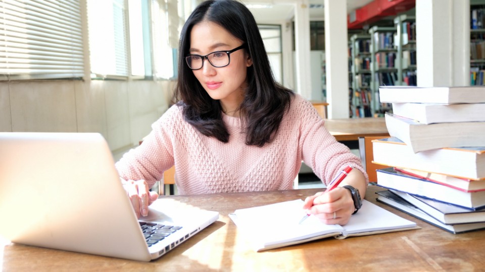 Product image for How To Write A Research Paper Abstract? Guide To Writing Abstract For Research
